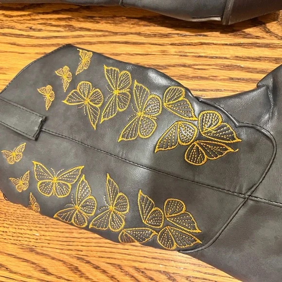 Embroidered Pull-On Chunky Heel Cowgirl Western Boots - Picture 5 of 10